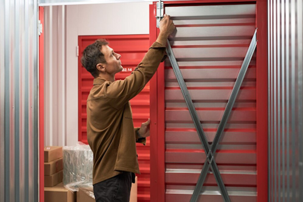 Expert Gate Repair service fixing automatic gate motor and control system